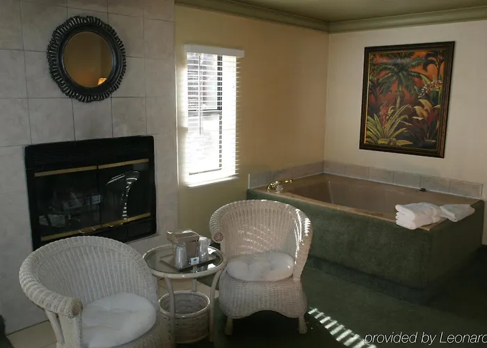Oak Creek Terrace Lodge *