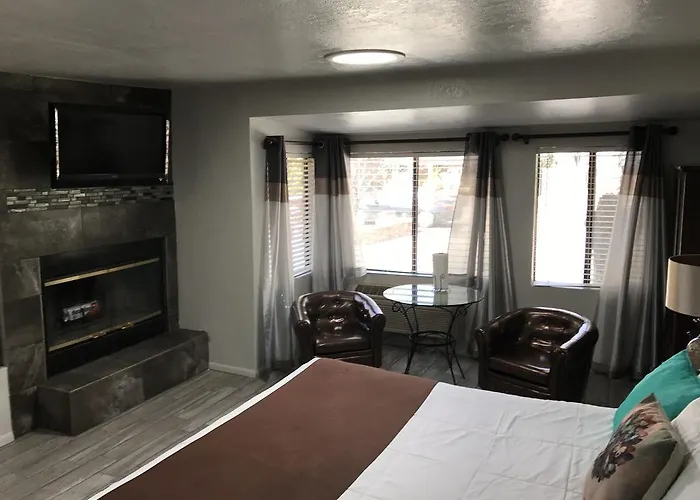 Lodge Oak Creek Terrace