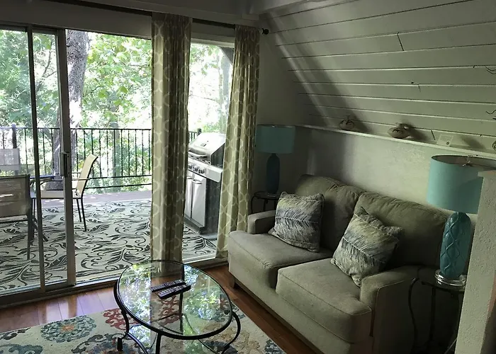 Oak Creek Terrace Lodge