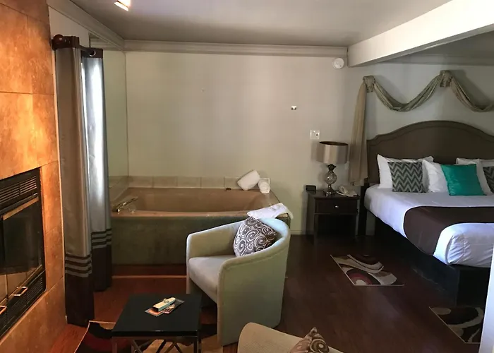 Oak Creek Terrace Lodge
